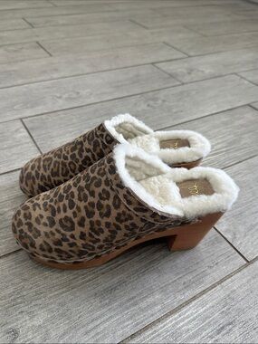 Beek Woodpecker Shearling Leopard Print Suede Clogs New!